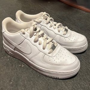 White Air Force 1’s Great Condition